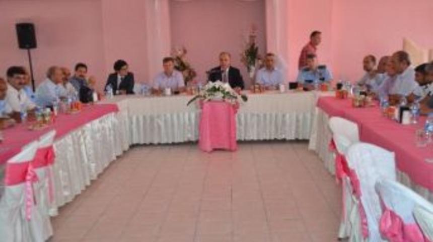 Elazığ Emniyet M&uuml;d&uuml;r&uuml; İşlek Mahalle Muhtarlarıyla Buluştu