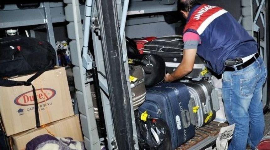 Yolcu Otob&uuml;s&uuml;ne Uyuşturucu Operasyonu