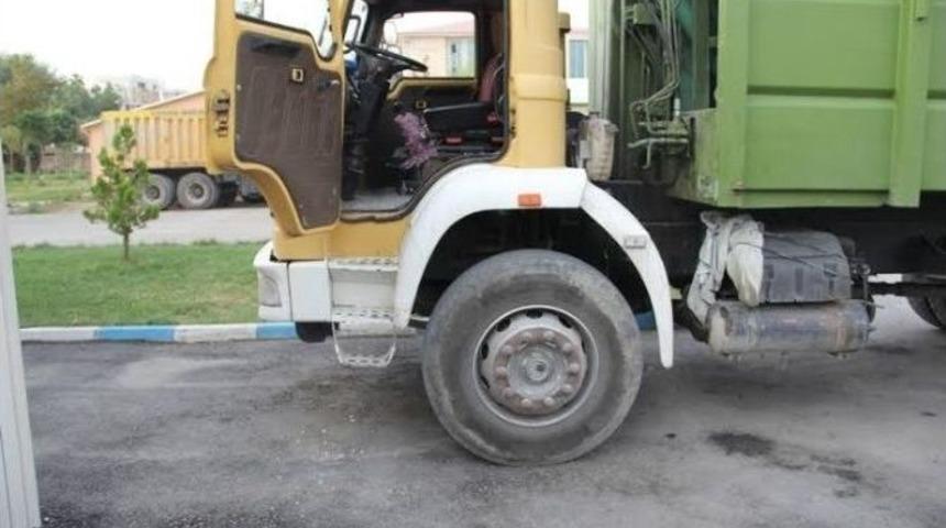 Tuşba Belediyesi Temizlik Aracına Saldırı