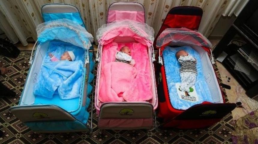 Şehitkamil Belediyesi Yeni Doğan Bebekleri Unutmuyor