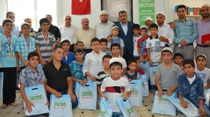 Kur&rsquo;an Kursu &Ouml;ğrencileri &Ouml;d&uuml;llendirildi