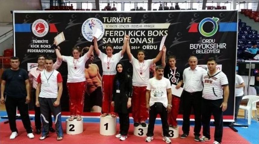 Derbentli Sporcu Tanrıverdi T&uuml;rkiye Şampiyonu