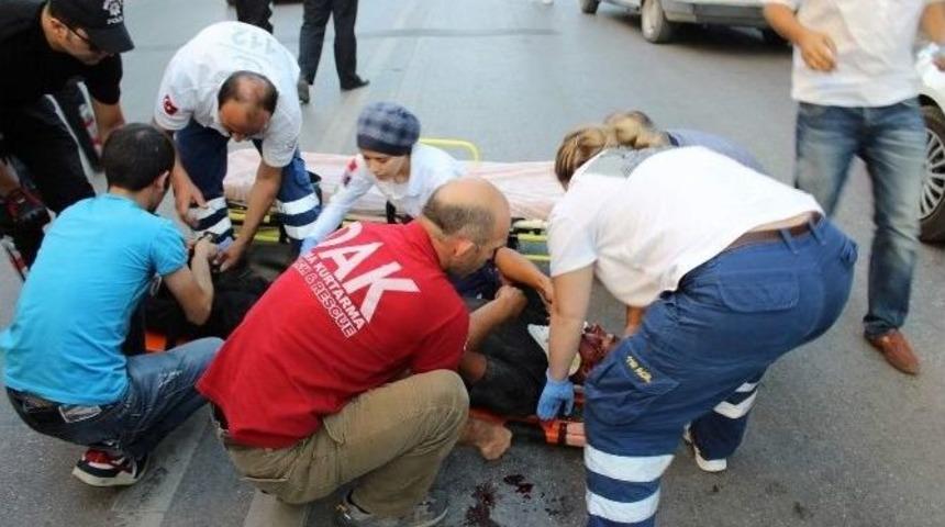 (&ouml;zel Haber) Darp Edilen Şahısa Yol Ortasında İlk M&uuml;dahale