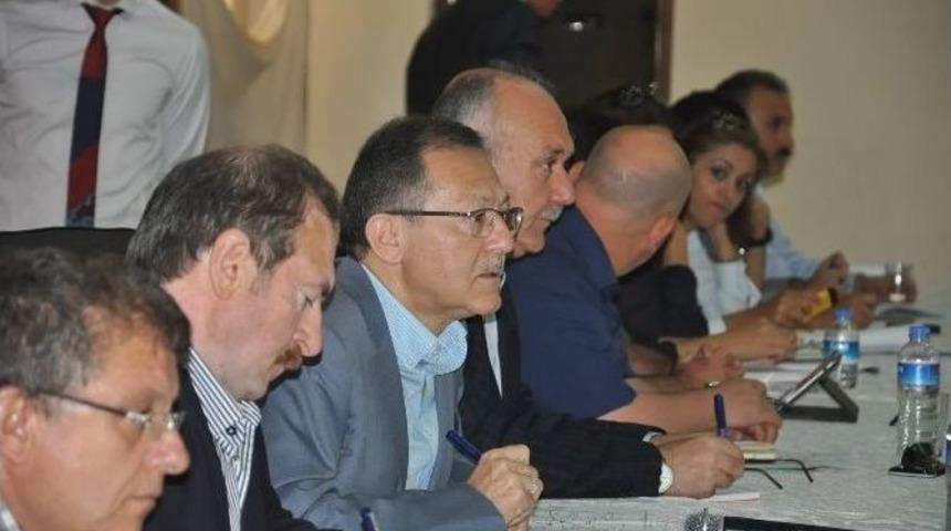 Başkan Uğur, Dursunbey&rsquo;de 111 Mahalle Muhtarını Dinledi