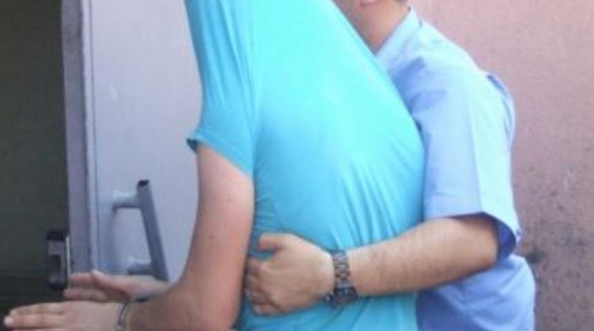 Cinayet Zanlısı Adliyeye Çıkarıldı