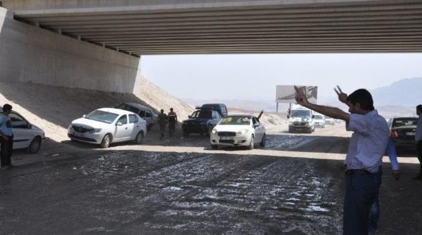 Ypg&rsquo;li Cenazeler Habur&rsquo;dan Ge&ccedil;ti