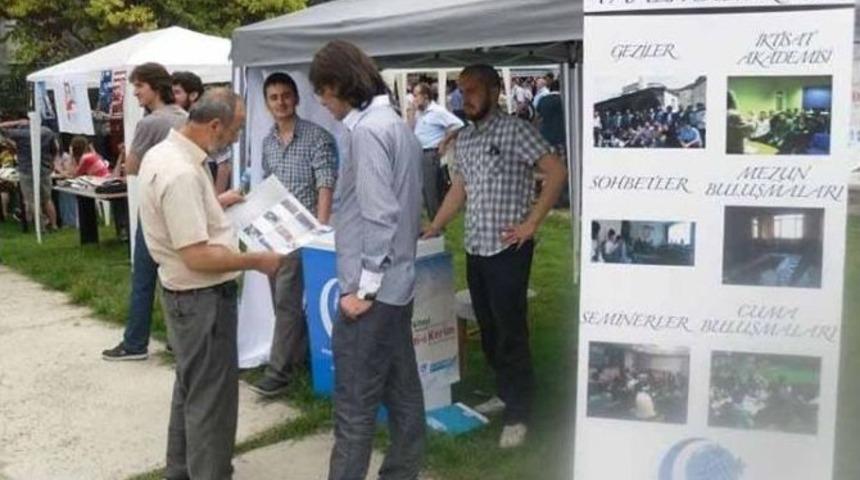 Agd&rsquo;den &ldquo;&uuml;niversiteye Hayat Rehberimiz Kuran-ı Kerim İle Gir&rdquo; Kampanyası