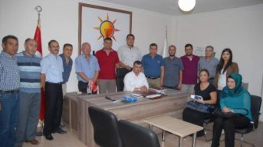 Ak Parti Emirdağ İl&ccedil;e Teşkilatı Y&ouml;netimi İlk Toplantısını Yaptı
