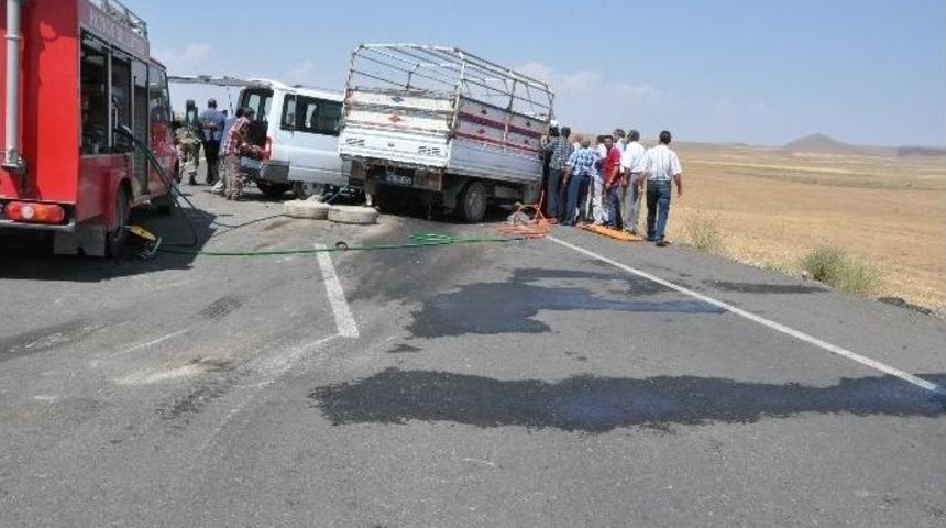 Patnos&rsquo;ta Trafik Kazası: D&ouml;rt Yaralı