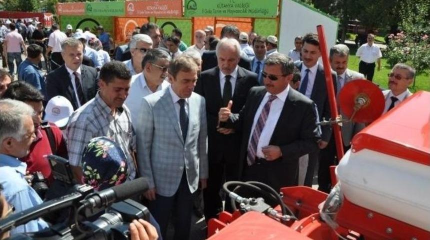 K&uuml;tahya &Ccedil;ift&ccedil;isine Makine Ve Ekipman Desteği