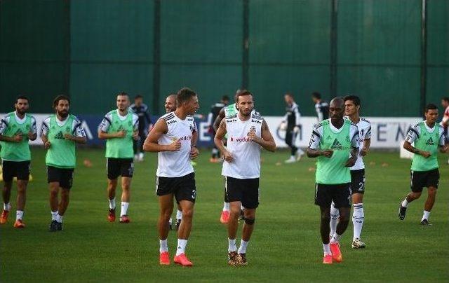 Beşiktaş, Arsenal Maçının Hazırlıklarını Sürdürdü