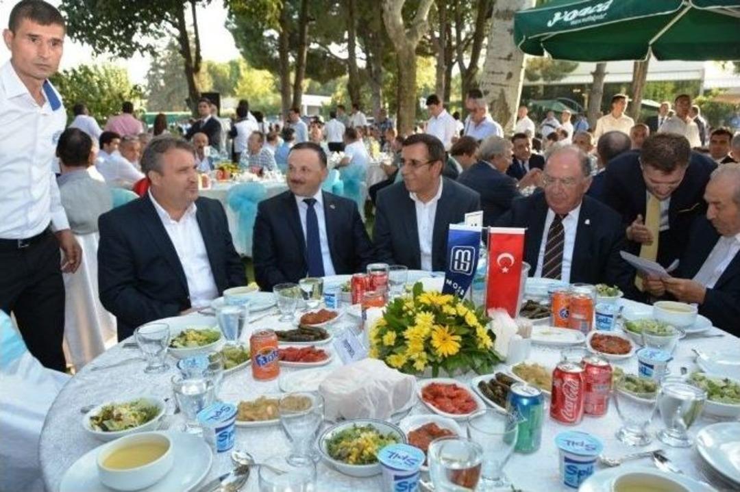 T&uuml;rkiye Futbol Federasyonu Somalı Ailelerle Yemek Yedi