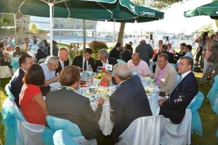 Türkiye Futbol Federasyonu Somalı Ailelerle Yemek Yedi G3