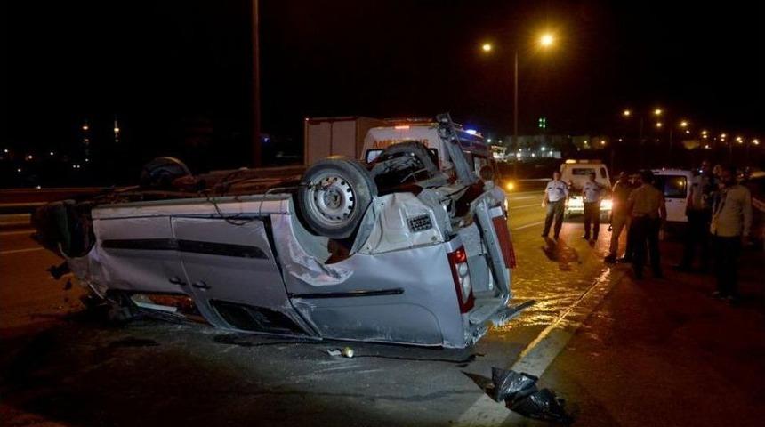 Gaziosmanpaşa'da Trafik Kazası: 3 Yaralı