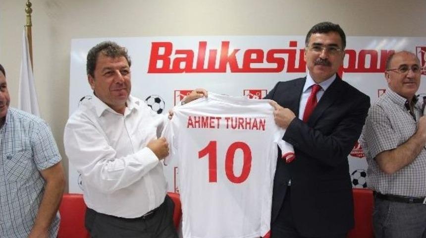 Balıkesirspor&rsquo;a Vali Morali