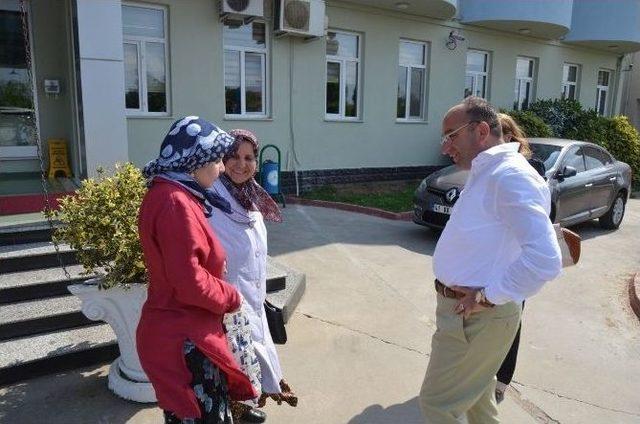 Başkan Üzülmez Çözüm Masası’nda Vatandaşı Dinledi