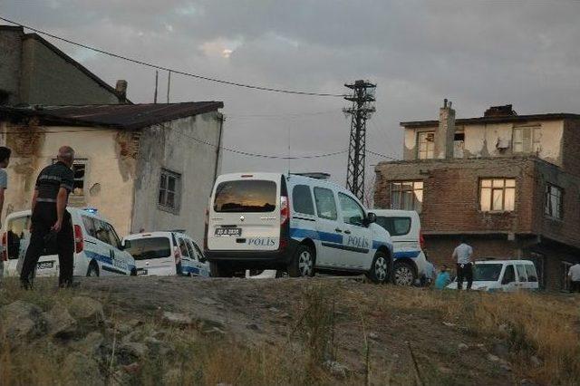 Erzurum’da Bıçaklı Kavga: 2 Yaralı