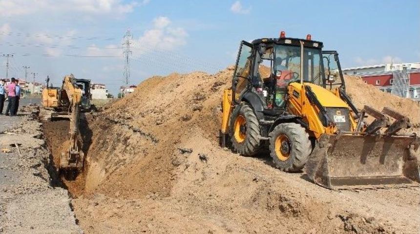 Yeşiltepe Mahallesinde Kanalizasyon &Ccedil;alışması