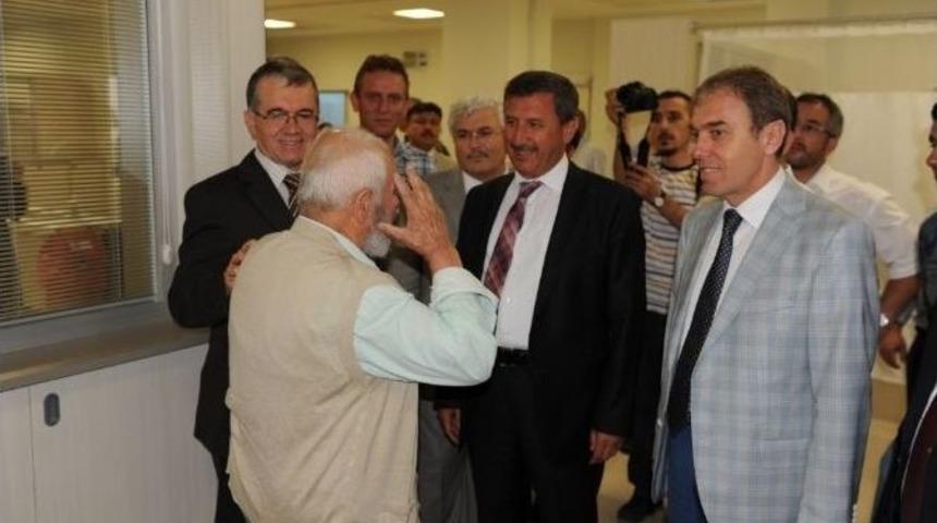 Vali, Yeni Hizmet Binasını İnceledi