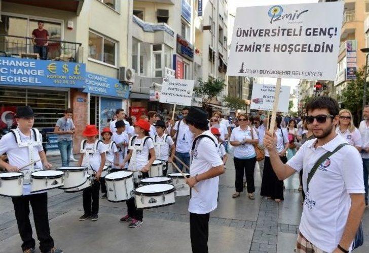 İzmir Gençlere Kucak Açıyor G3