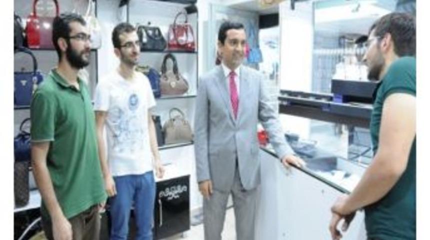 Başkan Bah&ccedil;eci &Ccedil;arşı Esnafı İle Birarada