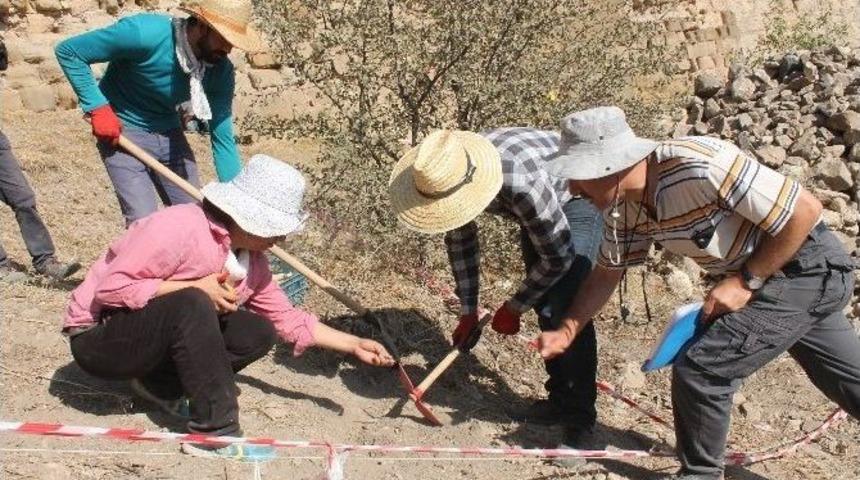 Harput&rsquo;ta 5 Yıl Aradan Sonra Kazılar Yeniden Başladı