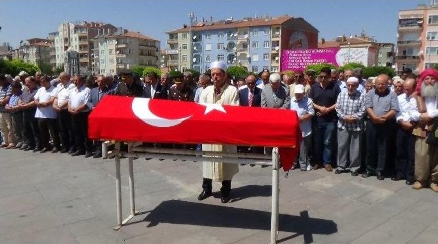 Ünlü Şair Bekir Sıtkı Erdoğan Son Yolculuğuna Uğurlandı