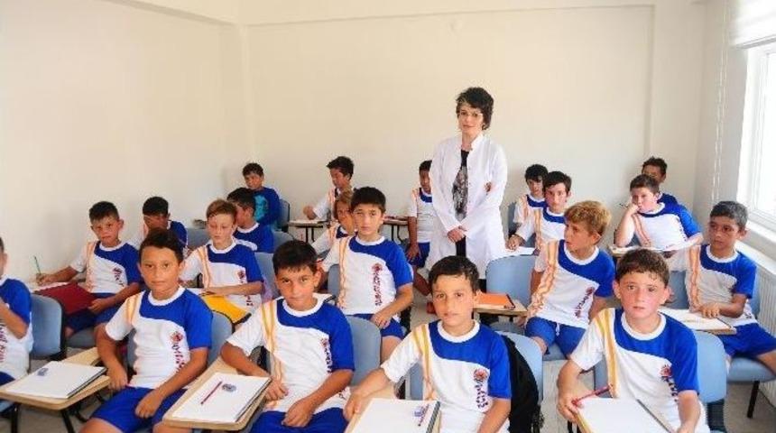 Hem Futbol Hem Eğitim