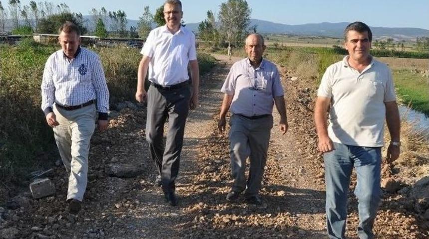 Belediyeden &Ccedil;ift&ccedil;ilere Yol Desteği