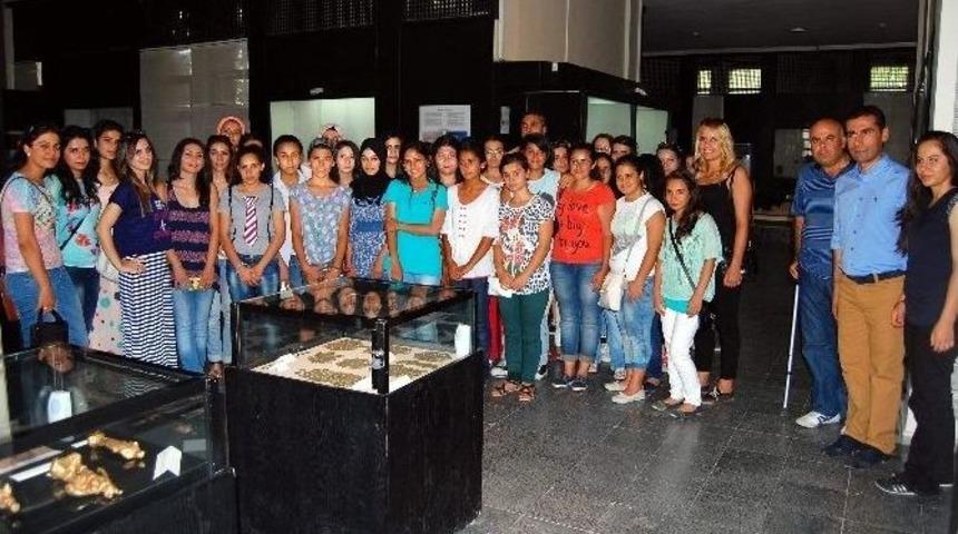 Gen&ccedil;ler Adıyaman&rsquo;a Hayran Kaldı