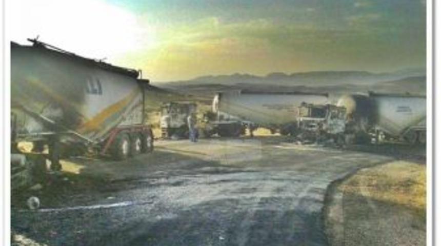 PKK Karakçon’da araç yaktı