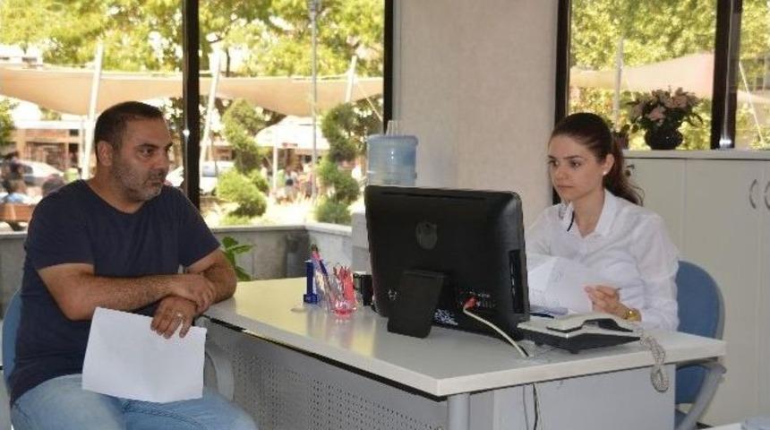 Karesi Belediyesi &Ccedil;&ouml;z&uuml;m Odaklı &Ccedil;alışıyor