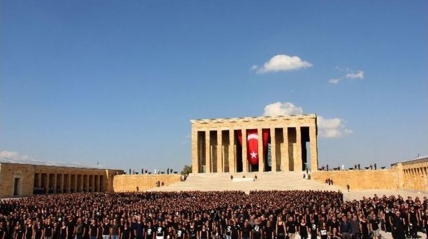 6 Bin G&ouml;n&uuml;ll&uuml;den &lsquo;atat&uuml;rk Portresi Ve İmzası&rsquo;