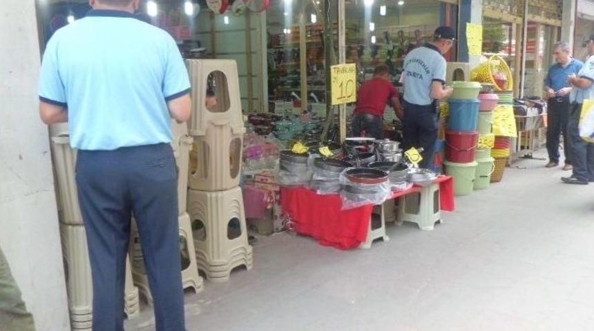 56 Ara&ccedil; Ve 52 Esnafa Kaldırım Cezası