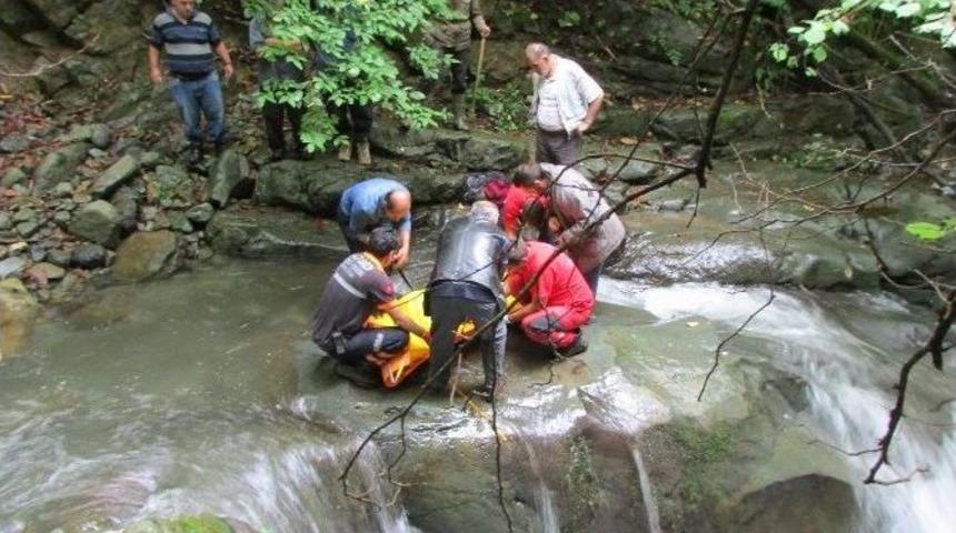 Trabzon&rsquo;un Araklı İl&ccedil;esindeki Kayıp Zihinsel Engelli Gencin Cesedi Bulundu