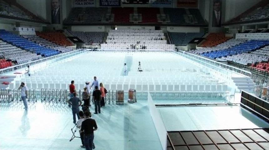 Ak Parti&rsquo;nin 1. Olağan&uuml;st&uuml; Kongresi İ&ccedil;in Hazırlıklar S&uuml;r&uuml;yor