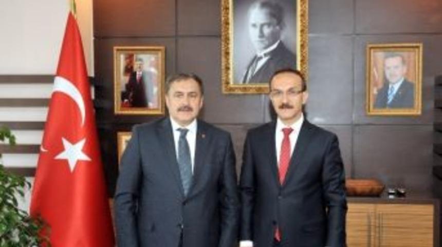 Uşak&rsquo;ta İnşa Edilecek 4 G&ouml;let İ&ccedil;in İlk İmzaları Atıldı