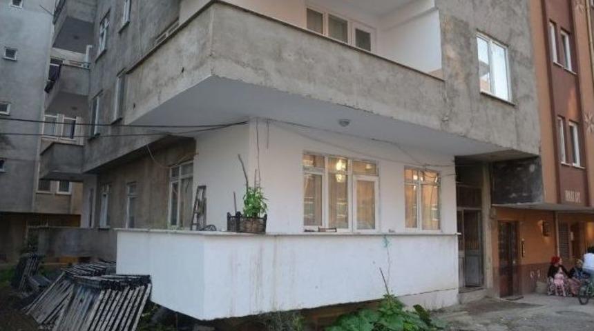 Yaşlı Adamın Emekli Maaşını &Ccedil;aldılar