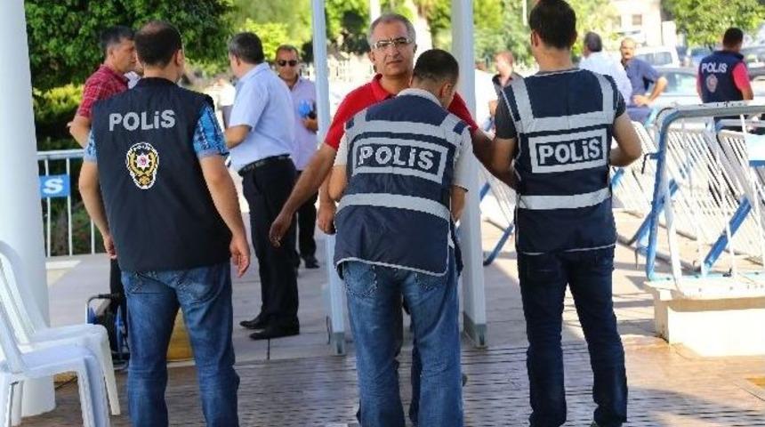 Otogarda Tuvaletler Kdv Hari&ccedil; 600 Bin Liraya Kiralandı