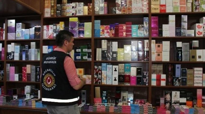 G&uuml;mr&uuml;k Ve Ticaret Bakanı Hayati Yazıcı: