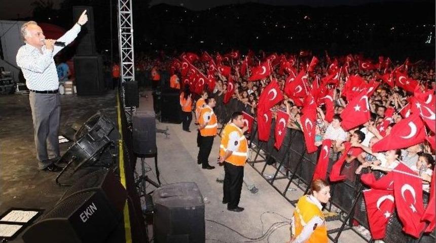 Murat Dalkılı&ccedil; Bayraklı&rsquo;ya Geliyor