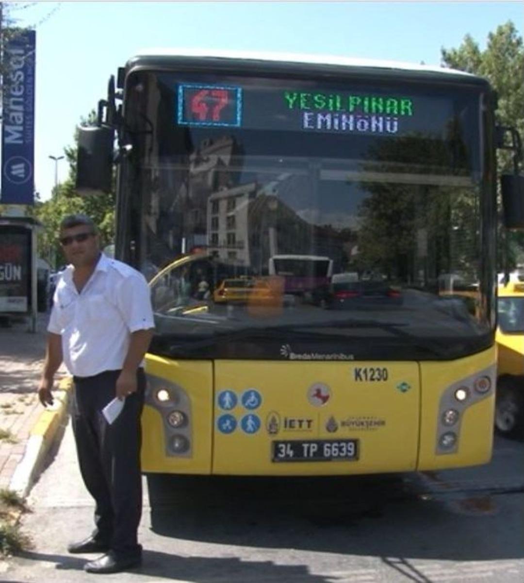 (&ouml;zel Haber) Otob&uuml;s Ani Fren Yapınca Minik Bebek Koridora Fırladı