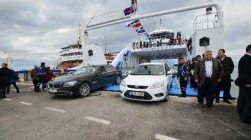 İzmir&rsquo;de Arabalı Vapur Zamlandı