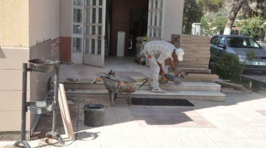 İsabeyli İlk Ve Orta Okulu Yenileniyor