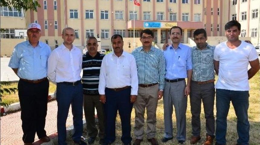 Şehzadeler&rsquo;den Okullara Temizlik Desteği