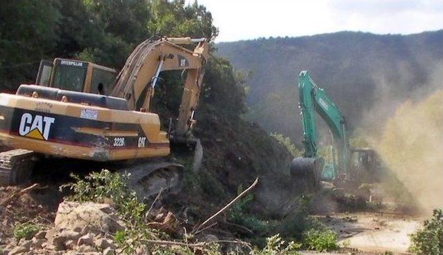 (özel Haber) “ölüm Yolu” 8 Gün Trafiğe Kapandı