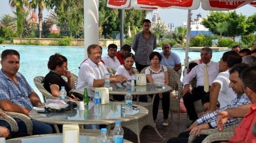 Akdeniz Belediyesi Eş Başkanlarından Eylemdeki Otogar Esnafına Destek