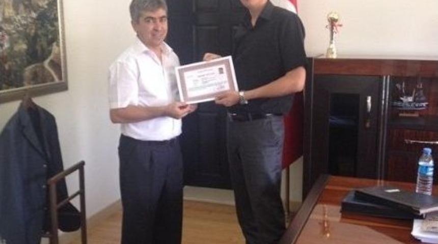 Mutki Kayamakamı&rsquo;ndan Kurum Amirlerine Başarı Belgesi