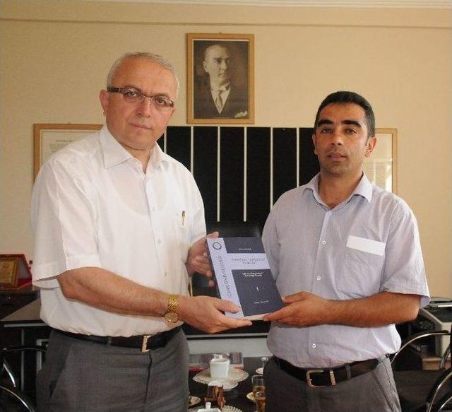 Y&ouml;k Denetleme Kurulu &Uuml;yesi Aycan, Suveren Kamp&uuml;s&uuml;n&uuml; Gezdi 1