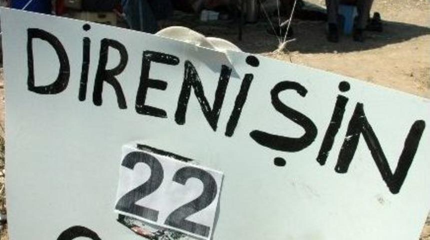 Emekliler Direnen İş&ccedil;ilere Destek Verdi